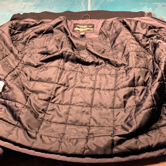 Men’s Eddie Bauer Quilted Waterproof Coat - Picture 8 of 12